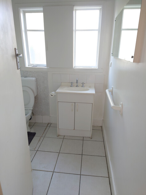 Spacious rennovated 3BR brick house