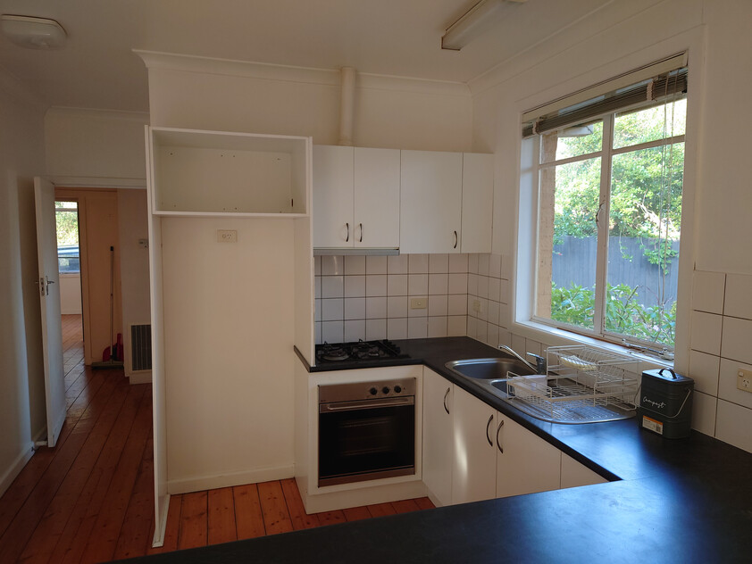 Spacious rennovated 3BR brick house