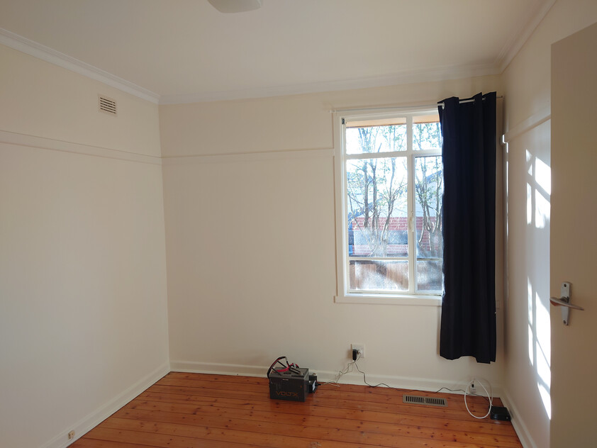 Spacious rennovated 3BR brick house