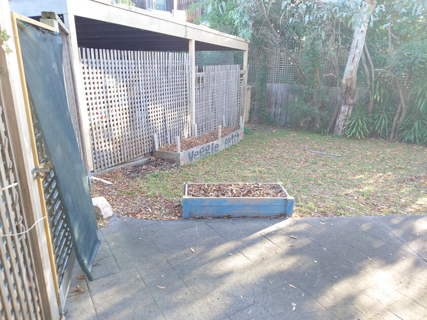 Spacious rennovated 3BR brick house