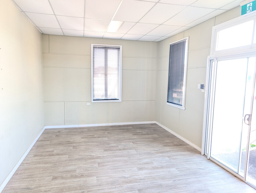 Central Gympie Sub-Lease with Prime Street Frontage