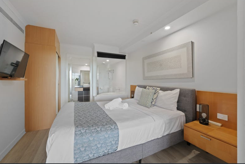 SHORT TERM ACCOMMODATION PELICAN WATERS CALOUNDRA SUNSHINE COAST