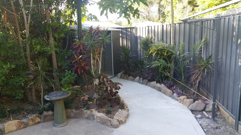 Spacious Tropical 6 Bedroom, High Commercial Garage, Dual Living & Income Potential, 1,314m² | $898,000 Asking Price
