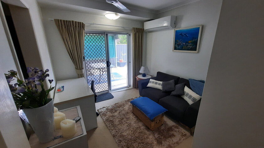 Spacious Tropical 6 Bedroom, High Commercial Garage, Dual Living & Income Potential, 1,314m² | $898,000 Asking Price