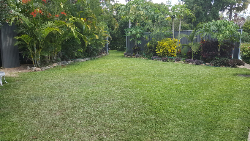 Spacious Tropical 6 Bedroom, High Commercial Garage, Dual Living & Income Potential, 1,314m² | $898,000 Asking Price