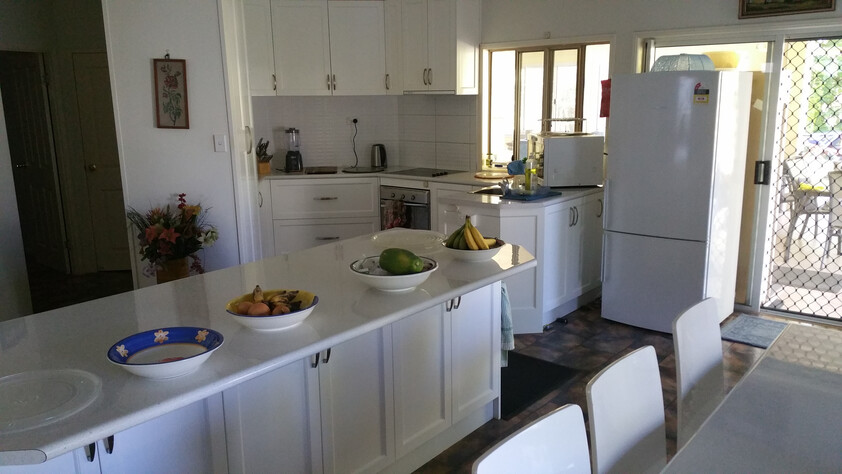 Spacious Tropical 6 Bedroom, High Commercial Garage, Dual Living & Income Potential, 1,314m² | $898,000 Asking Price