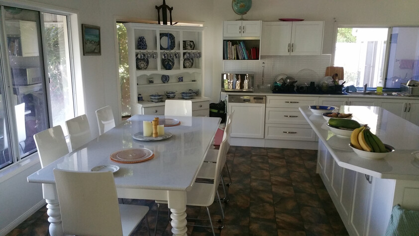 Spacious Tropical 6 Bedroom, High Commercial Garage, Dual Living & Income Potential, 1,314m² | $898,000 Asking Price