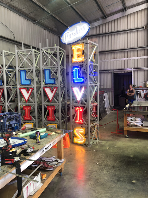 Established Signage & Solar Lighting - Central West NSW Opportunity