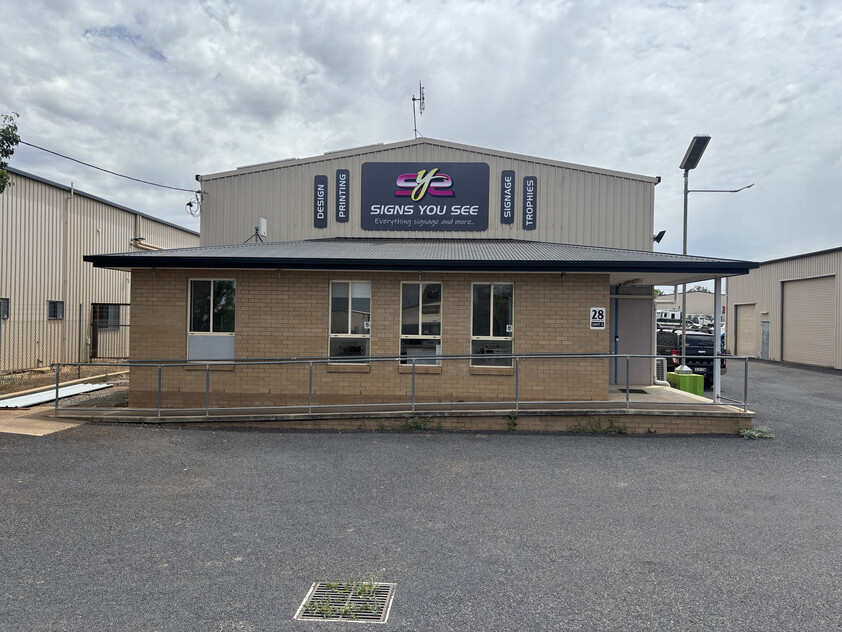 Established Signage & Solar Lighting - Central West NSW Opportunity