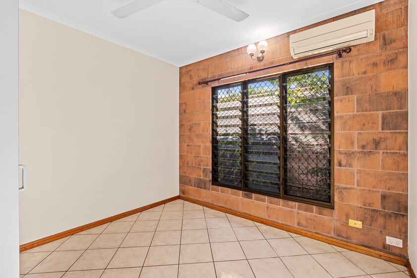 Spacious Family Living with Pool, Shed & Outstanding Convenience