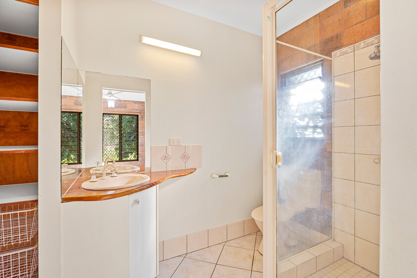 Spacious Family Living with Pool, Shed & Outstanding Convenience