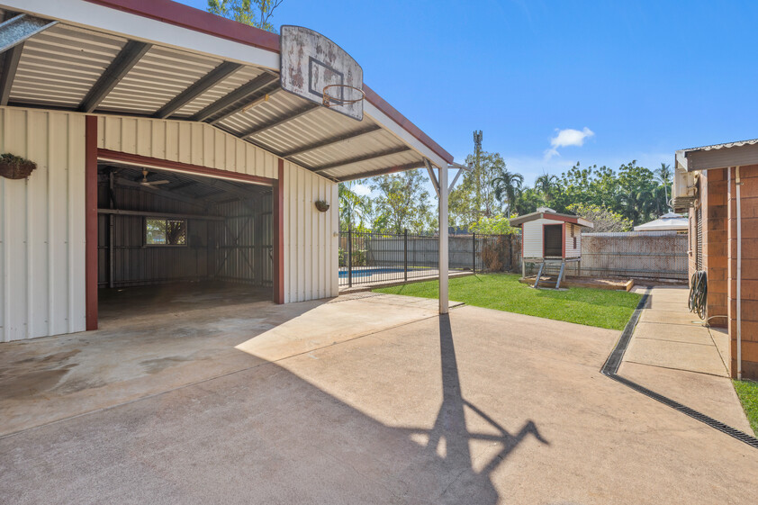 Spacious Family Living with Pool, Shed & Outstanding Convenience