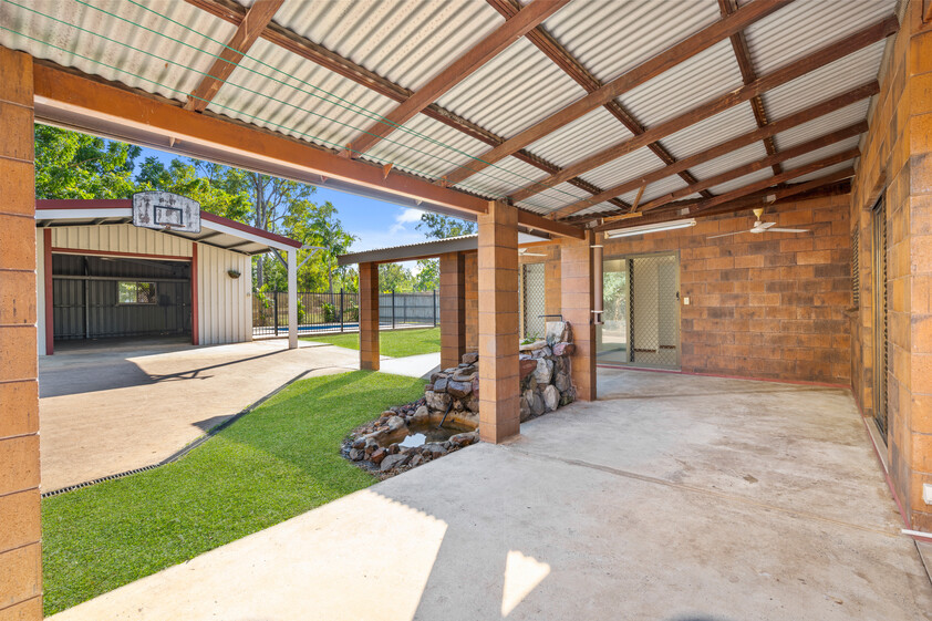 Spacious Family Living with Pool, Shed & Outstanding Convenience