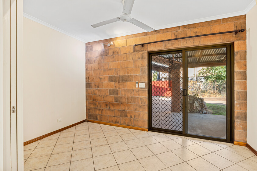 Spacious Family Living with Pool, Shed & Outstanding Convenience