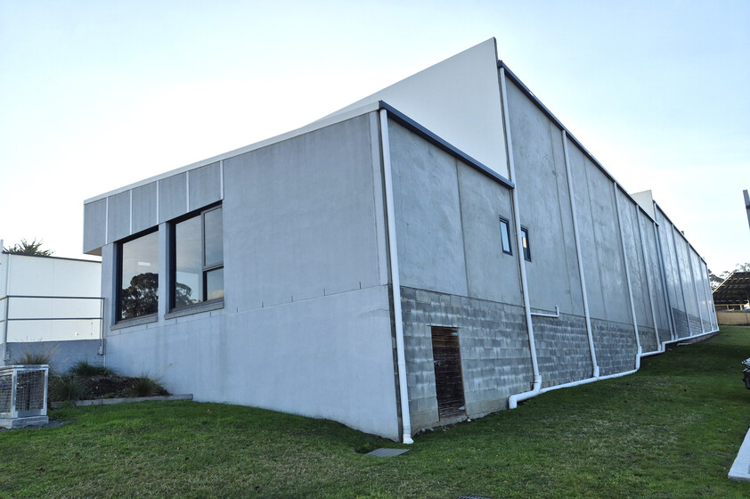 High-Exposure Street Frontage Premier Light Industrial Opportunity - Huntingfield
