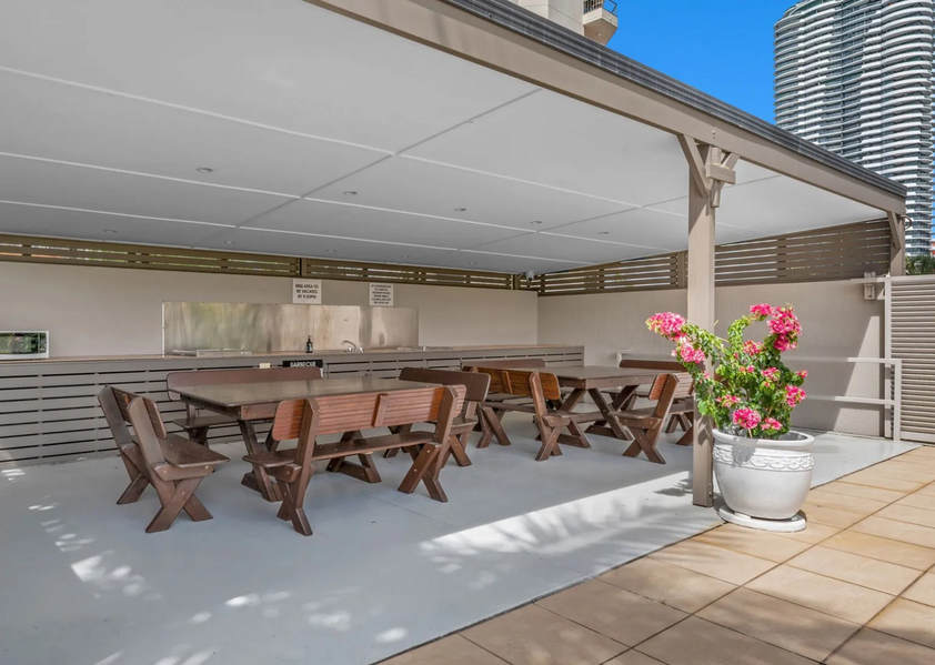 Gorgeous apartment mid term rental