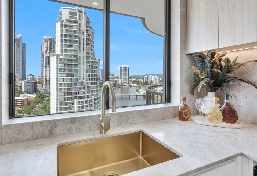 Gorgeous apartment mid term rental