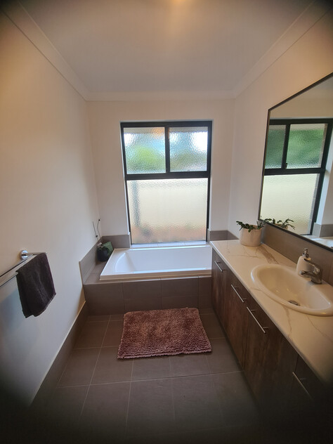 Peaceful Rear Block Retreat in a Leafy, Family Friendly Suburb
