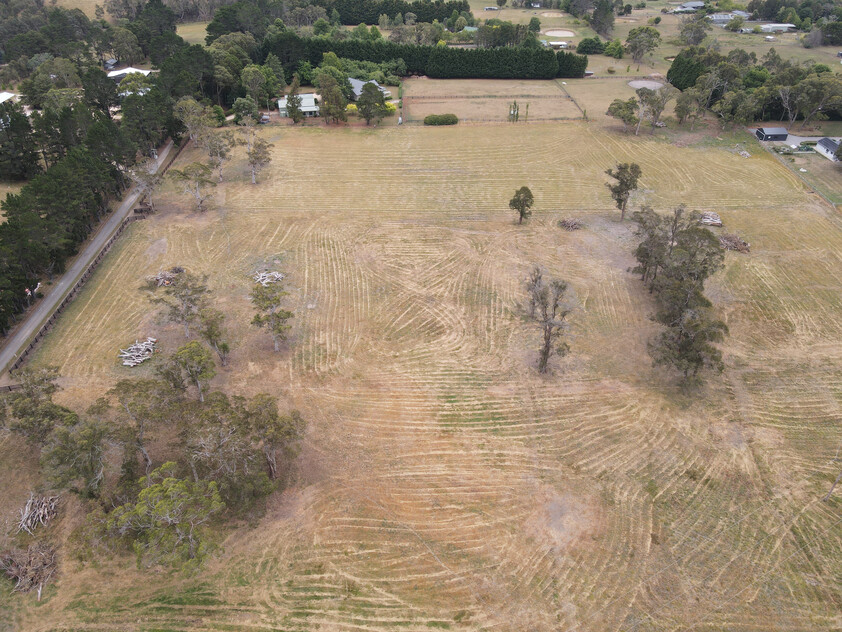 5 Ac lots, subvisible into 1 Ac lots - from $1.7m