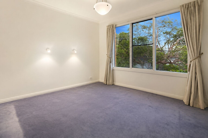 Spacious Energy Efficient House in Convenient Location