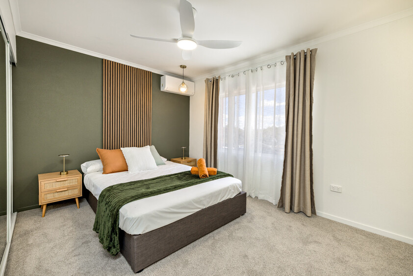 2 Bed Town House For sale, fully renovated