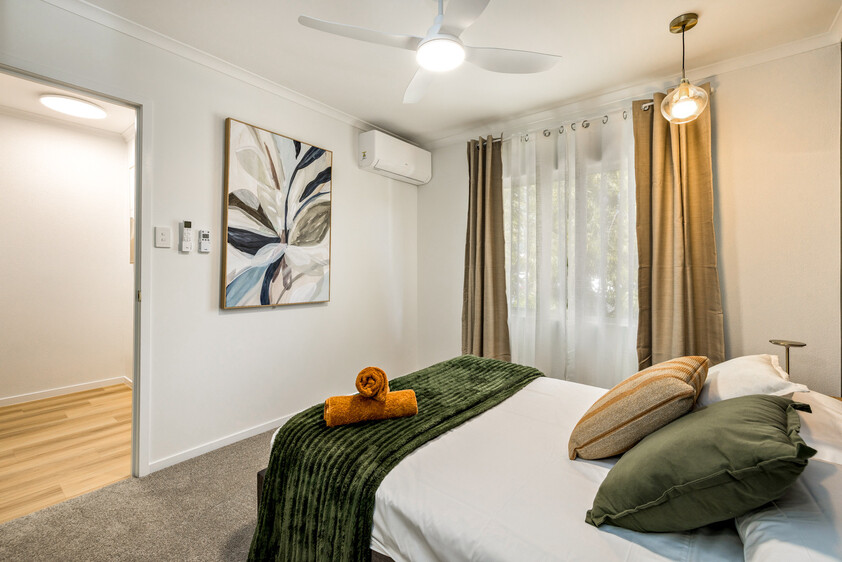 2 Bed Town House For sale, fully renovated