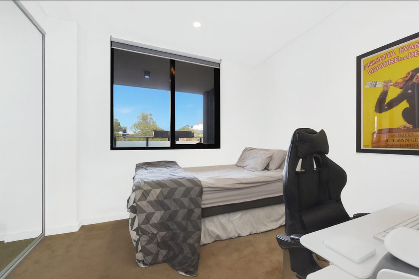 Modern 2-Bedroom Apartment in the Heart of Wolli Creek