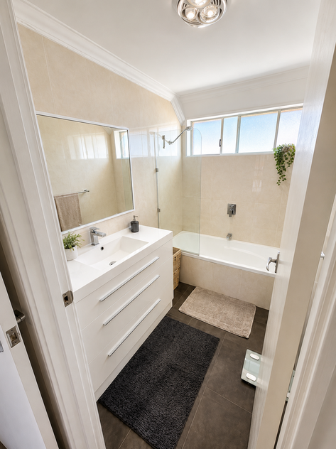 Fully Renovated Family Home on 717sqm Corner Block with R20/R40 Zoning