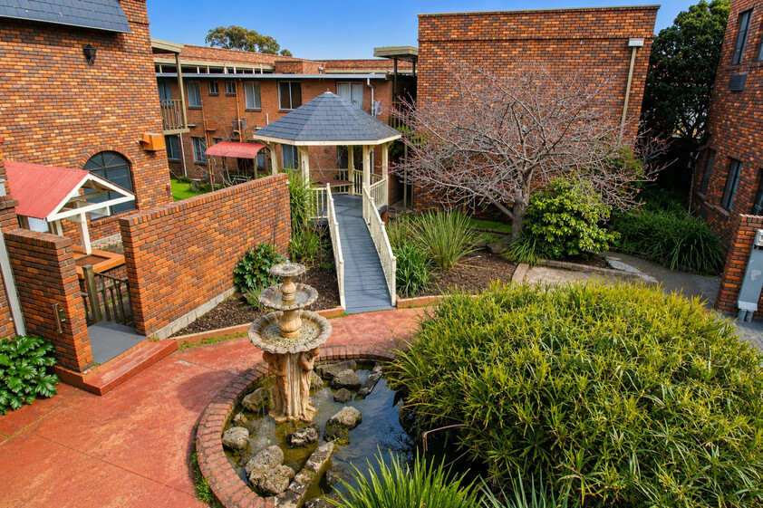Two bedroom apartment in a great location