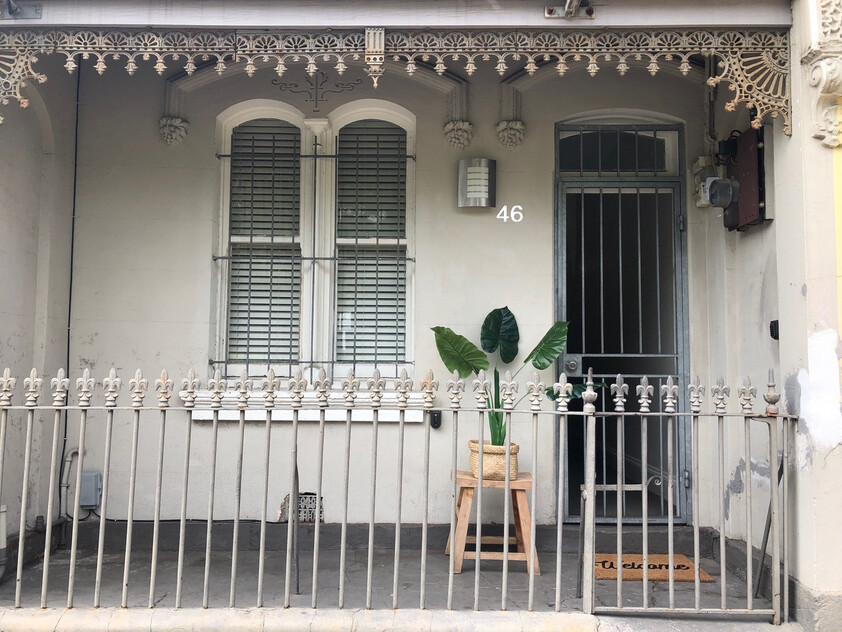 Beautifully Presented Newtown Terrace with Private Courtyard & Air Conditioning