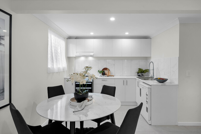 Massive 9-Bedroom Dual-Living Opportunity Multiple Families or High-Yield Investment in Central Logan