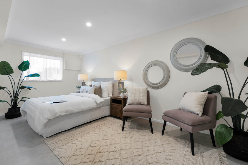 Massive 9-Bedroom Dual-Living Opportunity Multiple Families or High-Yield Investment in Central Logan