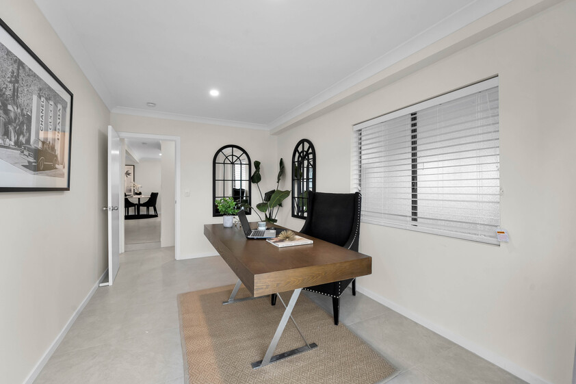 Massive 9-Bedroom Dual-Living Opportunity Multiple Families or High-Yield Investment in Central Logan