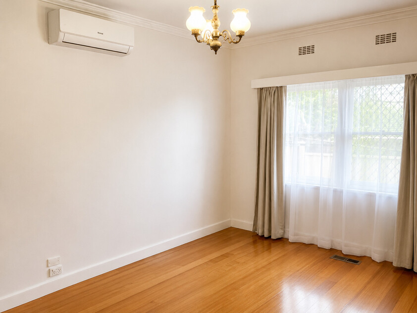 4 bedroom home in quiet Balwyn location