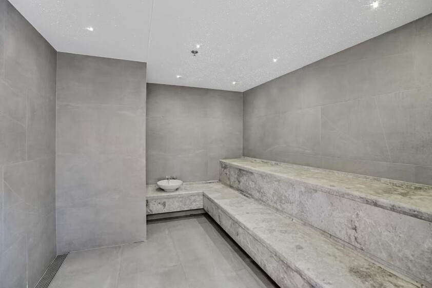 Luxury Furnished 2 Bed + Study Sky Residence | West Side Place