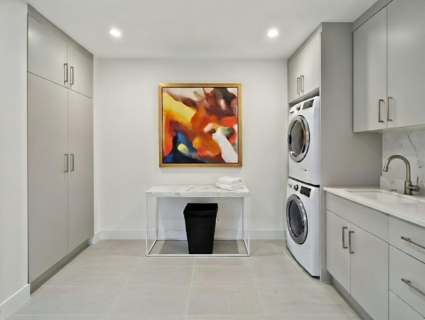 Furnished Sky High Residence | West Side Place CBD | Corporate, Executive & Relocation Stays