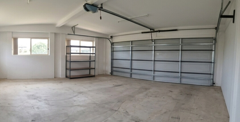 Premium full brick, freehold premise in prime Melrose Park