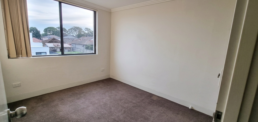 Premium family sanctuary with flexible space in prime Melrose Park