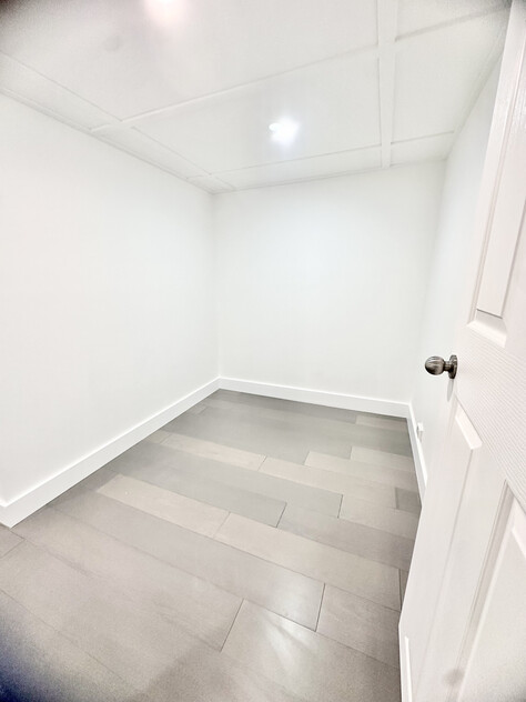 Newly Renovated 4 Bedroom Home - Multi-Zone