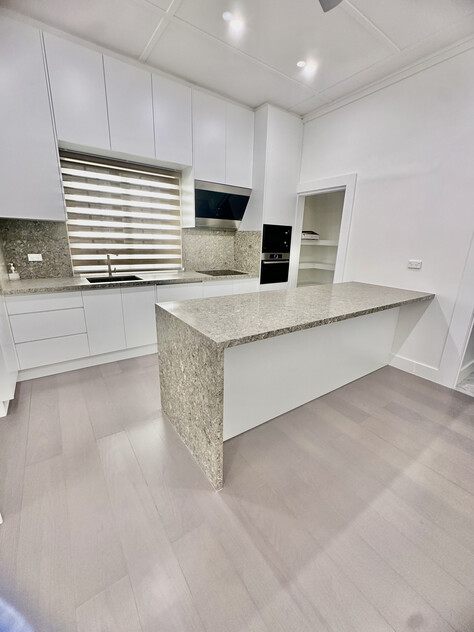 Newly Renovated 4 Bedroom Home - Multi-Zone