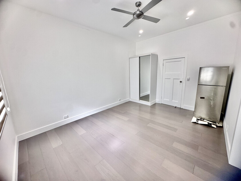Newly Renovated 4 Bedroom Home - Multi-Zone