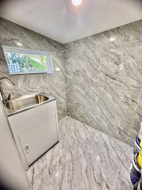 Newly Renovated 4 Bedroom Home - Multi-Zone