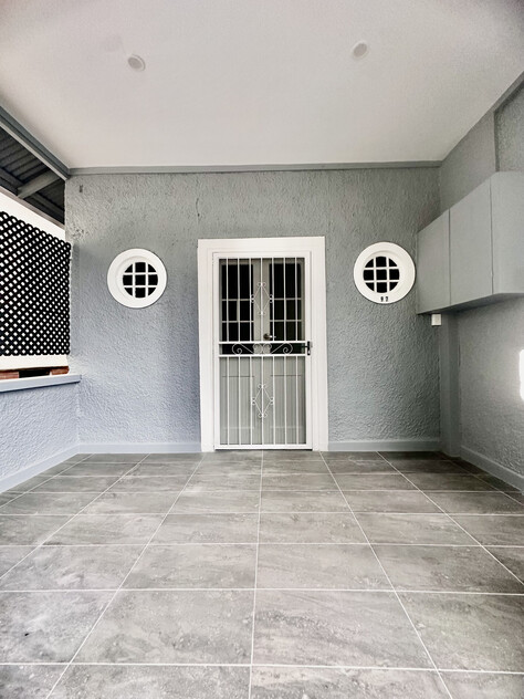 Newly Renovated 4 Bedroom Home - Multi-Zone