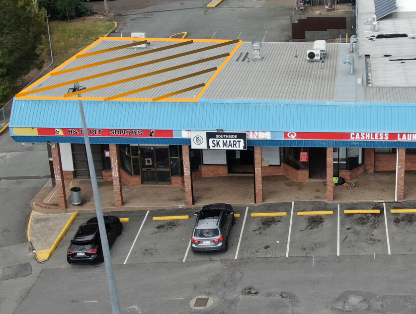 Rare Opportunity Busy shopping complex available for lease