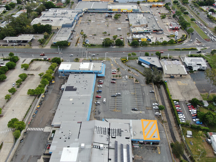 Rare Opportunity Busy shopping complex available for lease