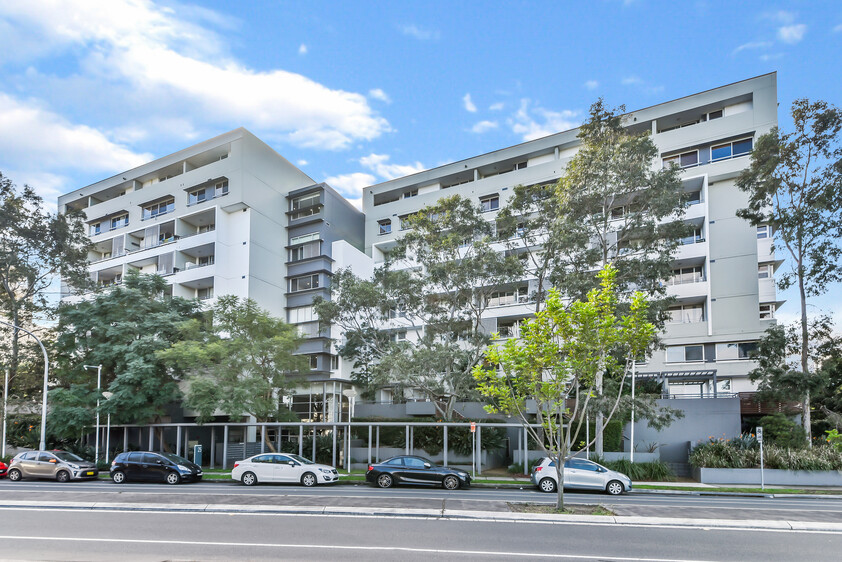 Rare Fully Furnished Apartment in resort style cul-de-sac living in private bayside residence with uninterrupted sparkling water views