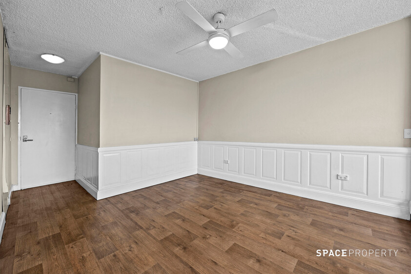 Best Priced 2 Bed Apartment in Spring Hill!