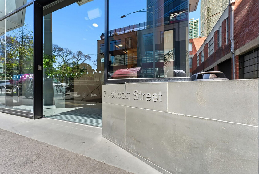Premium Office Suite Opposite Flagstaff Gardens Occupy or Invest