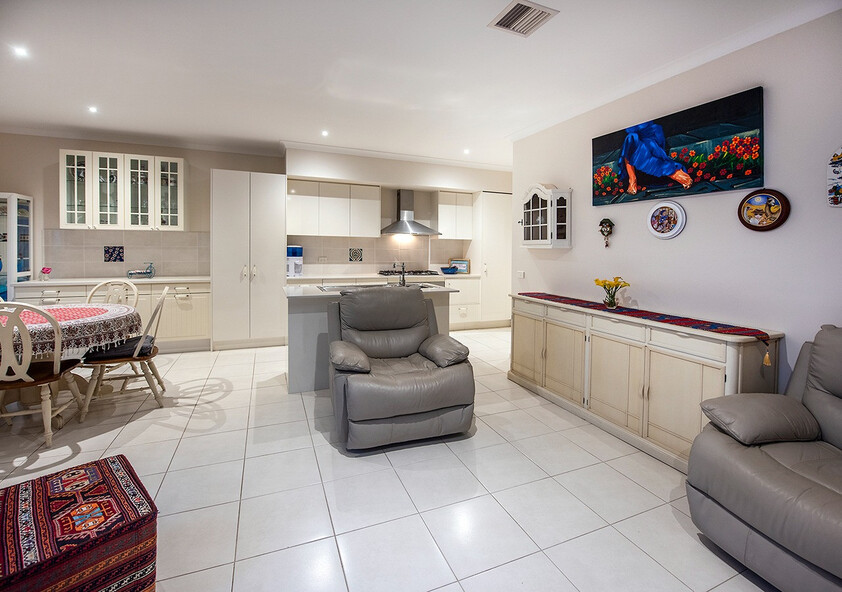 Stylish, Spacious & Perfectly Positioned Family Townhouse