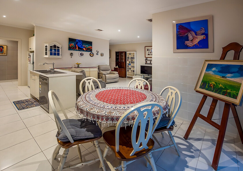 Stylish, Spacious & Perfectly Positioned Family Townhouse